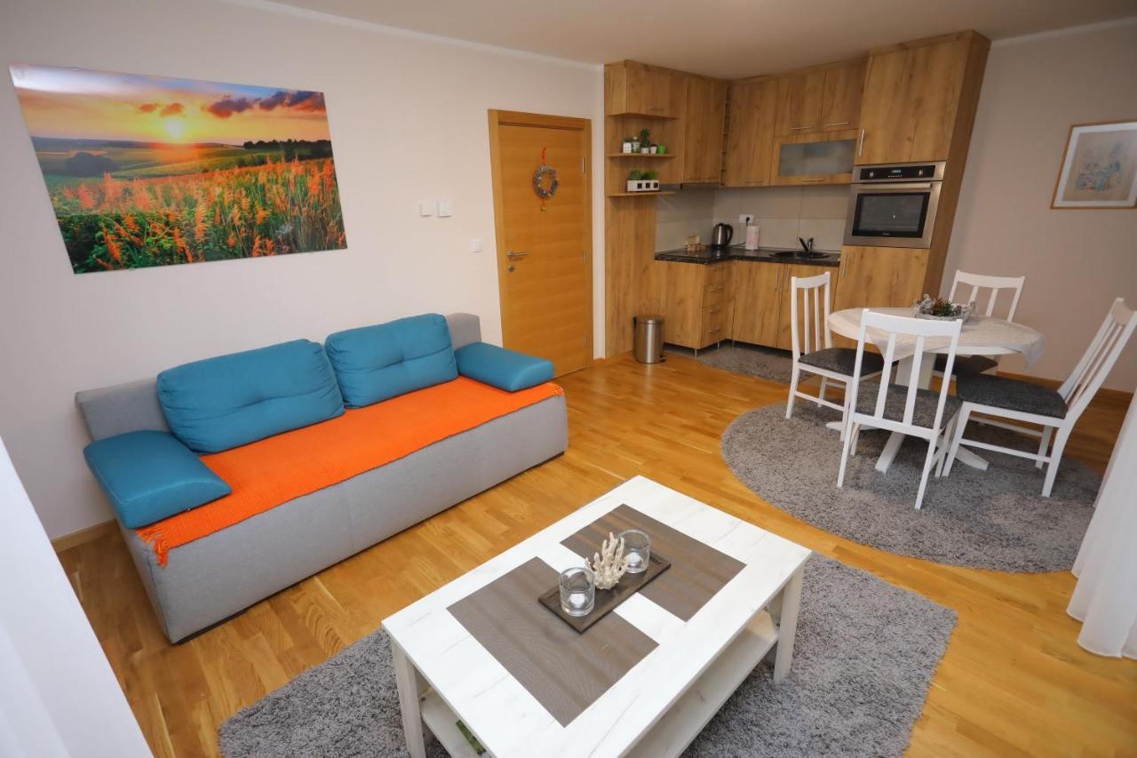 Mipet Apartmani Zlatibor Exterior photo