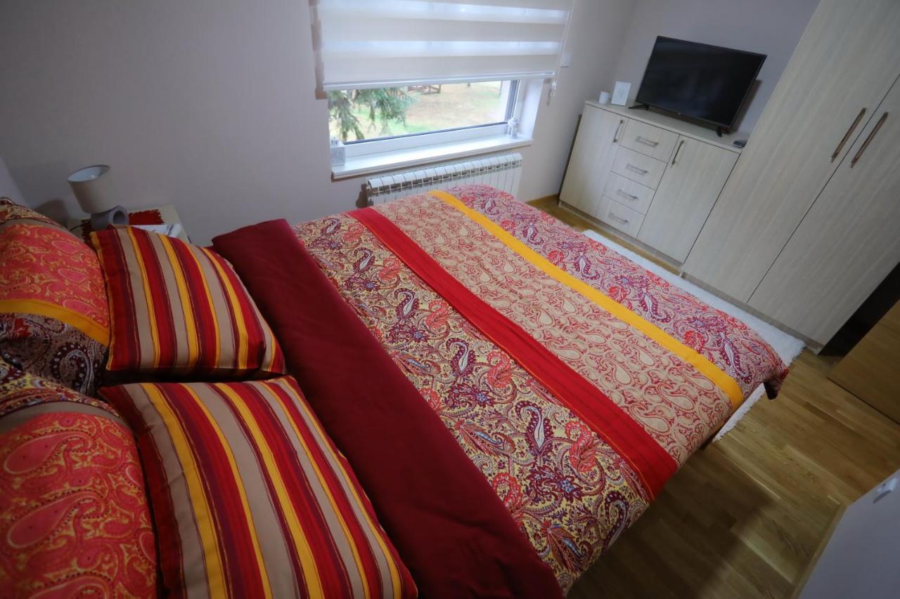 Mipet Apartmani Zlatibor Exterior photo