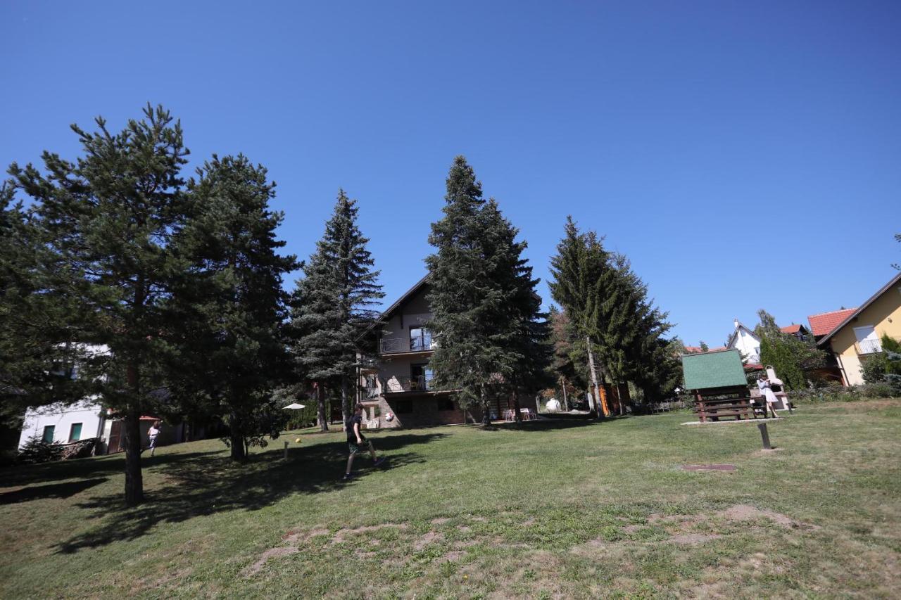 Mipet Apartmani Zlatibor Exterior photo